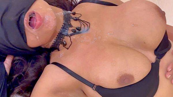 Play hardcore video named : Desi College Girl Fucked Hard by Delivery Boy - No Money Just Pussy, Doorstep Sex!