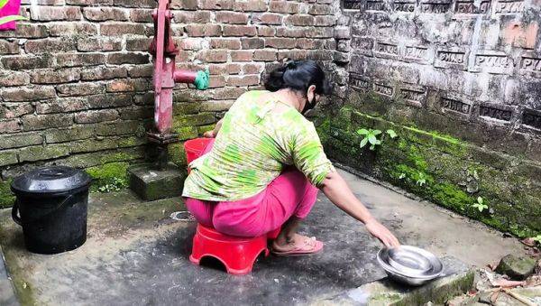 Enjoy watching this HD video of : Desi Bhabhi First Time Anal with Brother-in-Law - Tight Pussy Fucking Outdoor