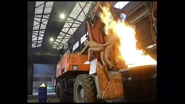 Stream this HD video named : Titus Steel Blows and Takes a Huge Facial - Vintage HD Episode 6