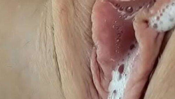 Play hardcore movie named : Extreme Close Up Pussy Licking - Sweetie Sunshine Cums Hard From Tongue Action