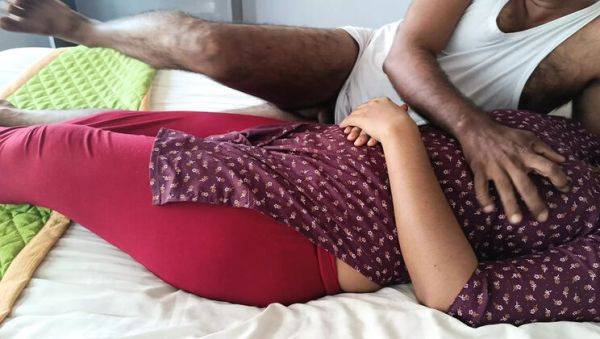View full scene titled : Hot Chennai Housewife Fucks Her Manager in Bed - Desi Aunty Cheating