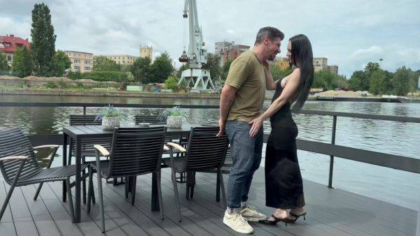 View the full video : Denis Marti In Riley Foxx Is An Anal Queen