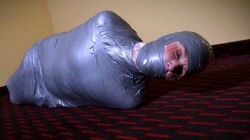 Watch this uncut scene : Ariel Anderssen Encased and Cumming