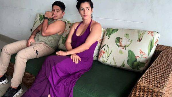 Watch uncut video called : Office Quickie: Colombian MILF NamiQseiiin Squirts on Big Cock in Waiting Room