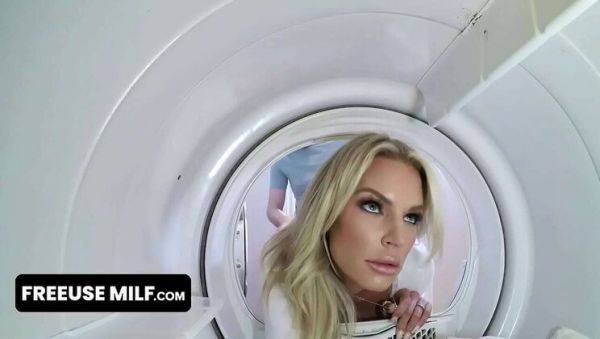 View HD movie of : Busty Blonde Stepmom Rachael Cavalli Gets Freeused By Lucky Stud - Hardcore Stepfamily Threesome