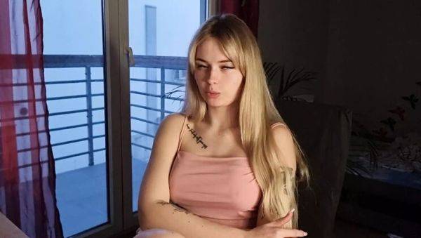 View this full movie of : Blonde Polish Babe VladaMais Gets Face Fucked & Cumshot - Homemade HD