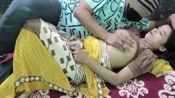 Play uncut video of : Li Ya - Sex Karte Hue Stepsister Ke Sath Ne Dekh