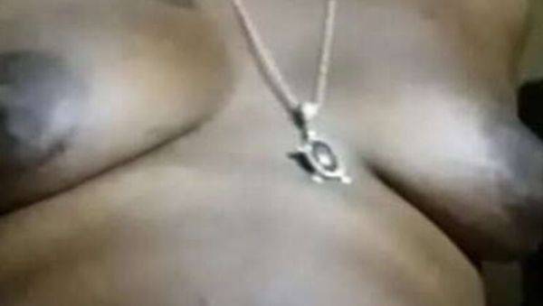 Play uncut video titled : Naejae's Wet Solo - Ebony Pussy Fingering & Squirt