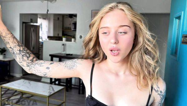 Stream full scene titled : Hot blonde teen Zxlesya gets deep fucked on couch after first date - Amateur homemade sex