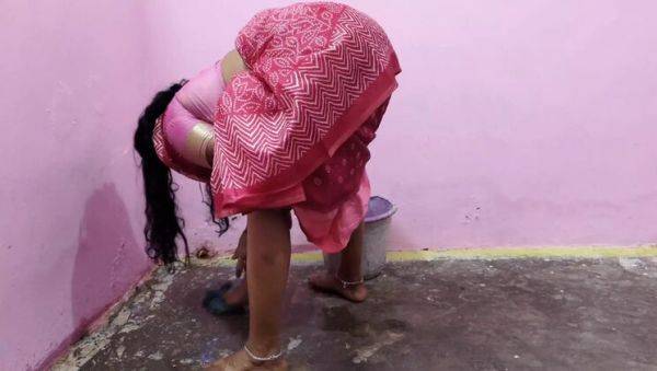 Watch this uncensored scene of : Desi Aunty Cleaning Floor Gets Undressed & Fucked Hard - Mature Indian Bhabhi Creampie