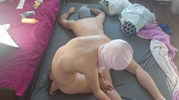 View full clip of : Hot Amateur - Amateur Couple Sensual Massage With Oil Couple Forplay