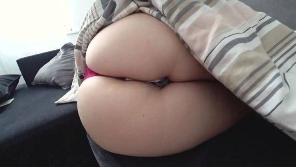 View this uncut video named : Step Sister Wakes Up To Creampie - Amateur Russian PAWG Ann & Tommy Fry