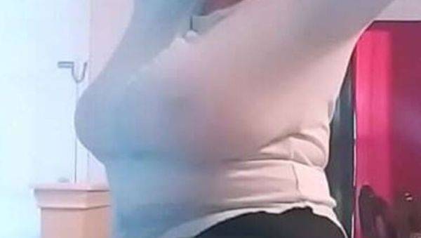 Play the uncensored clip of : Hot And Juicy1 Shows Off Her Big Ass And Shaking Boobs