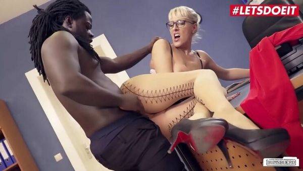 Play HD video : Lana Vegas Gets Rough BBC Office Fuck From Big Cock Boss - Hardcore MILF Sex