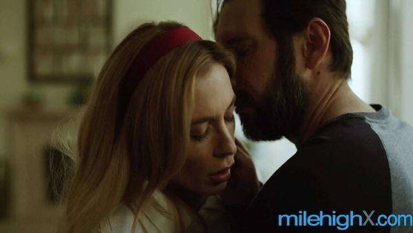 Play the complete video of : Blonde Stepsister Aiden Ashley Can't Resist Stepbro Tommy Pistol - Taboo Family Sex