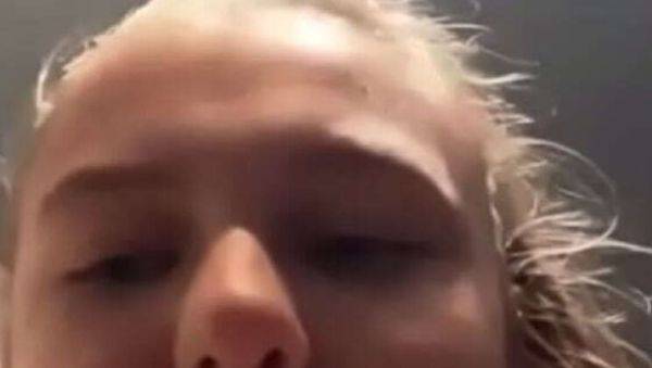 Enjoy watching the uncut video of : Juicy BBW Public Masturbation & Gym Fuck - Shaved Teen Pussy Closeup