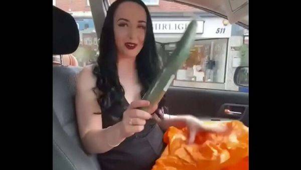 Stream the hardcore movie : Teen Ellie Louise Fucks Her Pussy with Cucumber in Public - Solo Action