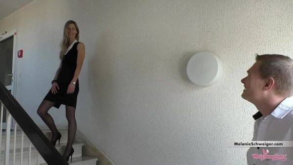 Play the complete video called : Mellybunnyluder Fucks in Hotel Room - Creampie & Doggystyle Action