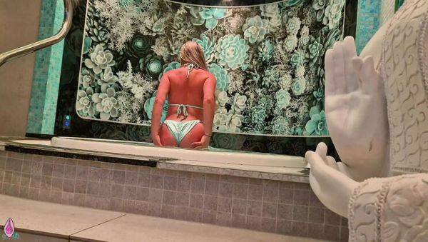 Play uncut movie named : Hottest Spa Stranger Fuck: Litclit69 Gets Pounded in Hot Tub Doggystyle