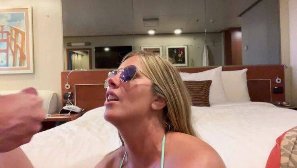 Stream uncut video called : Amateur Homemade Sex Tape: Real Couple's Hot Life with Lisa Brooks - Cum on Face, Reverse Cowgirl & Natural Tits