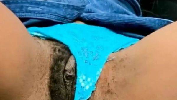 Enjoy watching the full video : Barqueen Amateur Squirting Pussy Fingering Solo Masturbation HD Close-Up