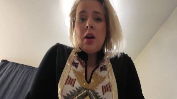 Watch the full scene of : Nikky Dream In Uvey Ogluna Cinselligi Ogreten Sarısın Kaltak Deneyimlerini Sikiserek Yansıtıyor 10 Min