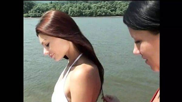 Watch uncut movie : Jenny March Vintage Stepsisters Episode 3 - Huge Cock Blowjob & Cumshot