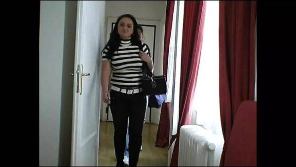 Play this HD clip of : Vintage Blowjob and Cumshot Episode 3 - Ridge Crix and Manuella Dark Amateur HD