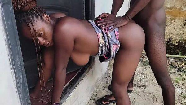 View HD movie named : Big Booty African Queen Takes BBC Doggystyle Outdoor