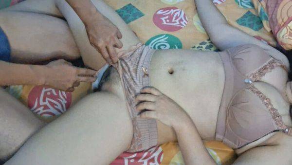 Enjoy watching this full scene : Hot Sister-in-Law Takes a Huge Cumshot in Her Tight Pussy - Bokeh Terbaru