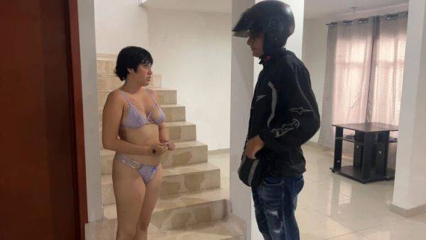 Watch this hardcore scene of : Manuela Alvarez gets her tight ass stuffed with huge cock in amateur anal sex