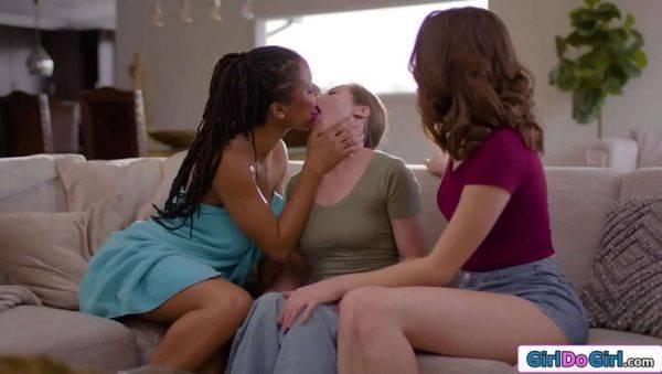 View this HD video of : Best Friends Pussy Licked by Ebony Neighbor - Kira Noir, Spencer Bradley, Freya Parker Lesbian Threesome