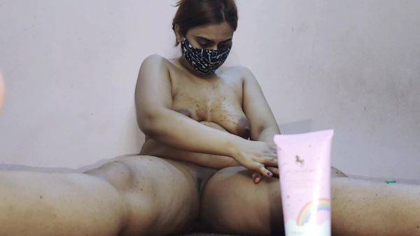 View uncensored movie of : Pakistani Solo Girl Massage And Playing With Big Tits-with Song With Verified Amateurs