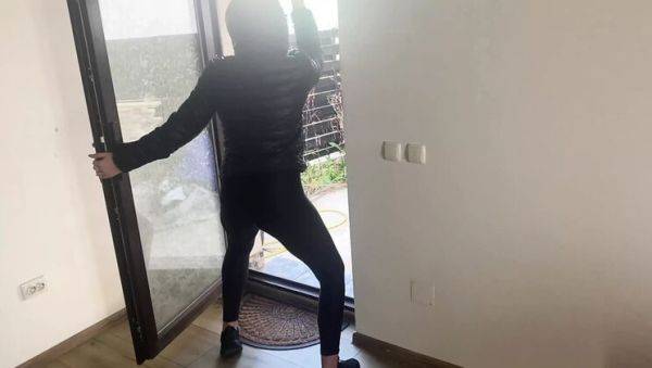 Play hardcore video called : MilfyCalla Neighbor Blowjob POV: Amateur Latina MILF Gives Sugar and Takes Cum in Mouth