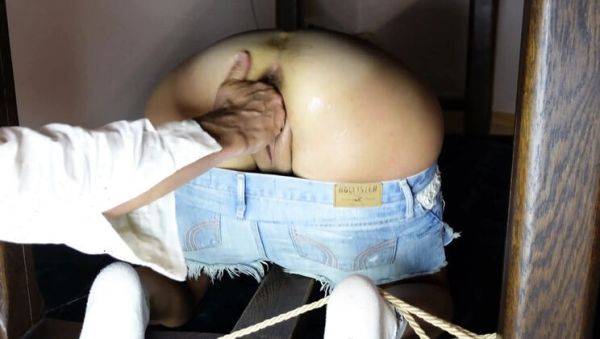 Play the complete clip titled : Homemade MILF Squirting Hardcore: Carolinefist Fisting Her Wet Shorts