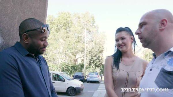 View the hardcore movie of : Hungry Brunette Takes on Four Black Studs