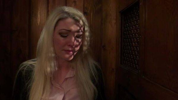 Stream this complete movie called : Tamara