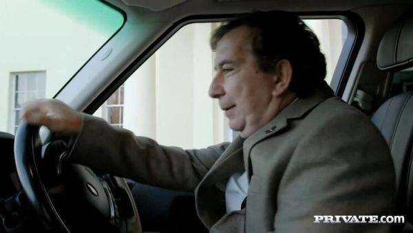 View the HD movie : Sienna Day Is a Cheating Whore Who Fucks like a Wild Animal