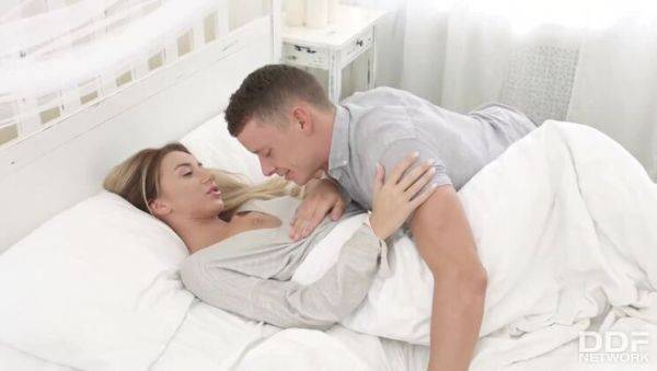 View this complete video of : Katrin Tequila in Intense Morning Thrill with Anna Thorne