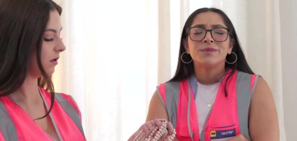 View uncut video named : Lets make it quick,I wanna eat you pussy