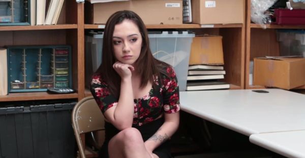 Enjoy watching the uncut video of : Lily Jordan, the p***e latina pornstar, gets fucked on a table.