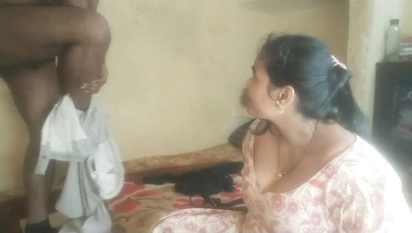 View uncut clip : Desi Girl Sucks Big Dick Till Huge Cumshot - Hot Indian Blowjob & Facial