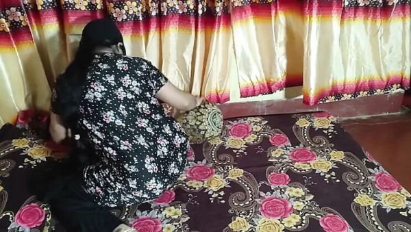 Play this uncut clip called : Desi Couple's Private Sex - Hot Bangladeshi Amateur Fucking in HD