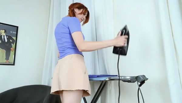 Watch the uncut clip named : Horny Redhead MILF GinnaGg Squirts Hard - Extreme Solo Masturbation & Close-Up Pussy Fingering