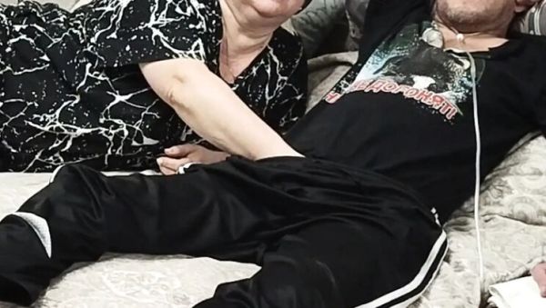 Watch the HD video : MILF Mother-in-Law Gives Intense Blowjob and Swallows Cum - Zona901