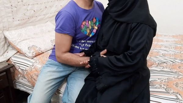 Enjoy watching full video named : Desi Hindu Boy Invites Muslim Girlfriend to Hotel Room for Secret Sex - Blowjob & Creampie