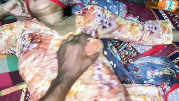 Watch HD clip called : Bangladeshi Sexy Girl Vabi in Bathroom HD Video