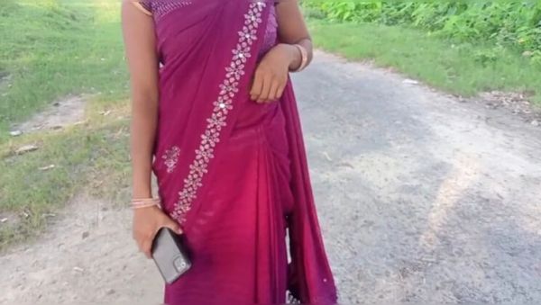 Stream uncut scene titled : Village Bhabhi Fucks Her Husband on Road