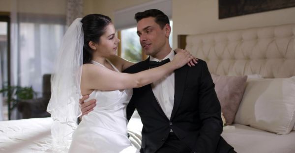 Watch the HD clip : Anal-obsessed Ryan Driller drills Valentina Nappi's tight brown eye in doggy style
