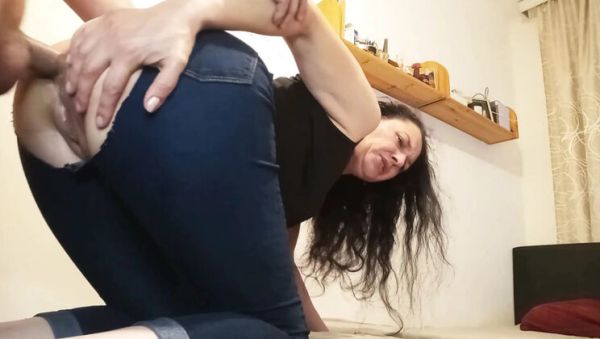 Play uncensored movie named : Deep in my warm wet ass – slut gets anal creampie